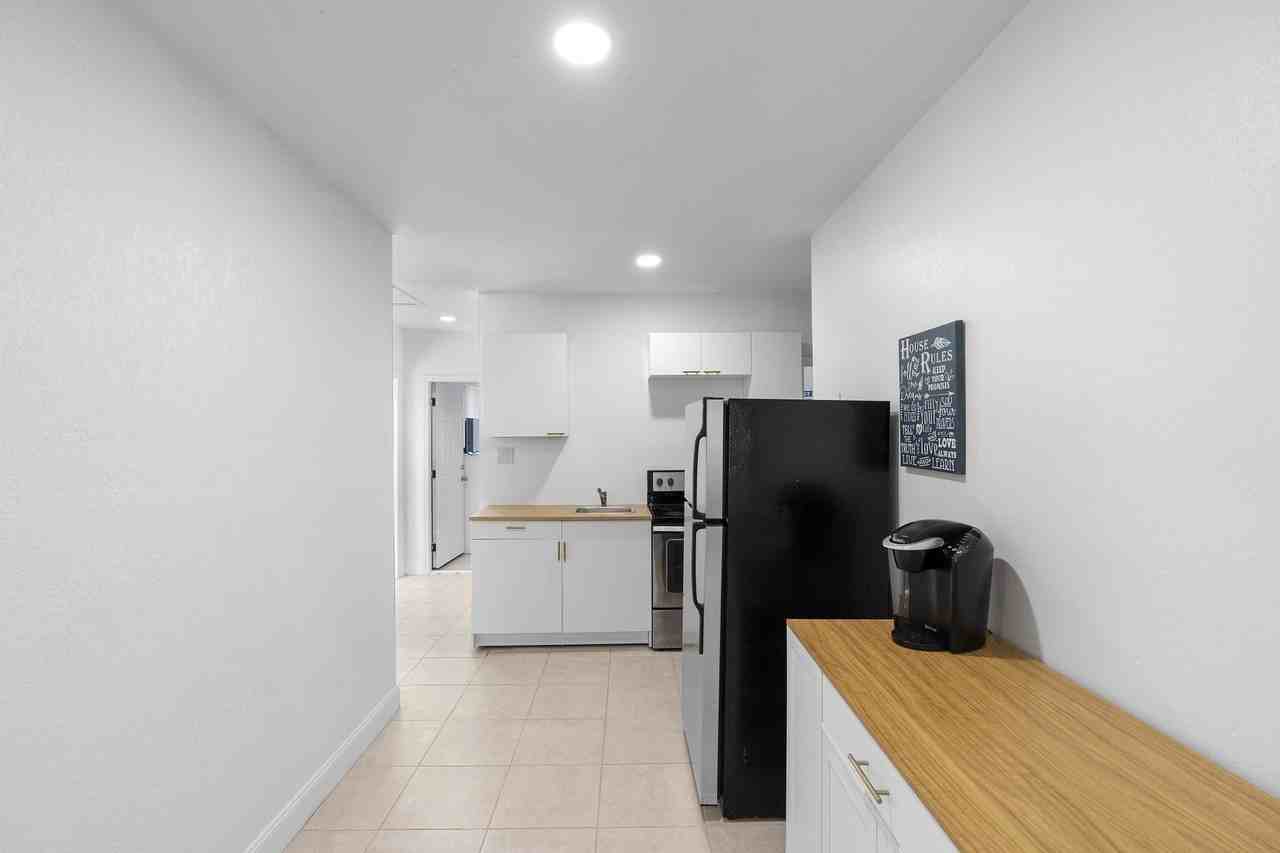 Williams Ave - Photo 5 of 13