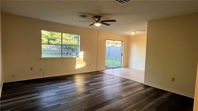 1720 Greenwood Dr - Photo 2 of 9