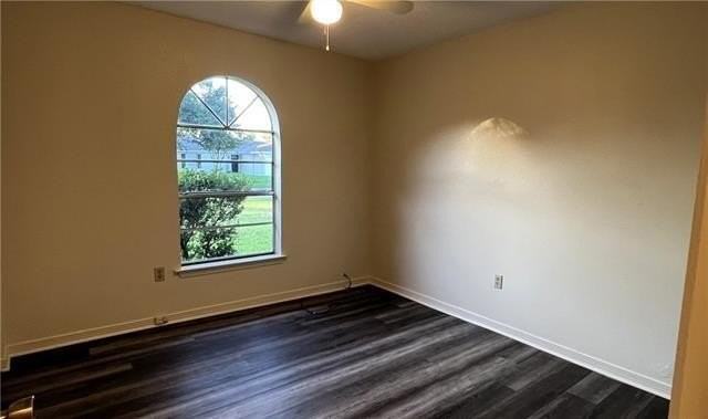 1720 Greenwood Dr - Photo 6 of 9