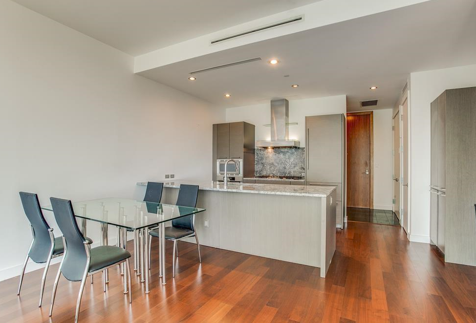 2900 McKinnon Street #7-15 - Photo 4 of 9