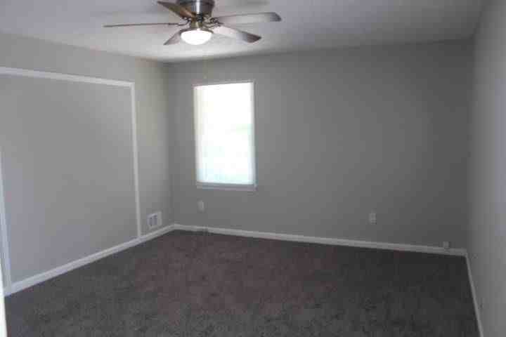 257 Omega Dr - Photo 7 of 10