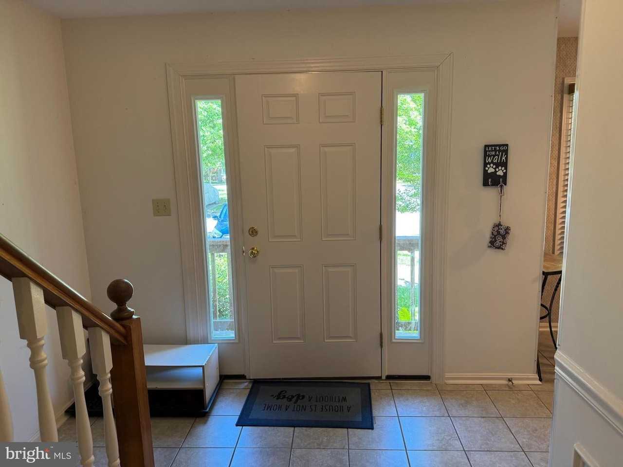 14386 Bay Water Ct - Photo 3 of 35