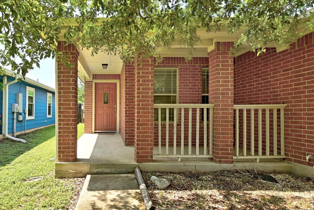 7604 Cayenne Ln - Photo 3 of 27