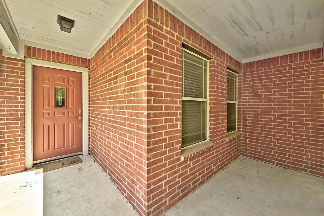 7604 Cayenne Ln - Photo 4 of 27