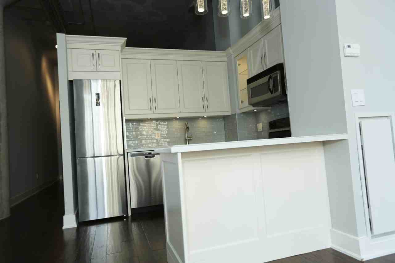 637 Lake Shore Blvd W #315 - Photo 3 of 14