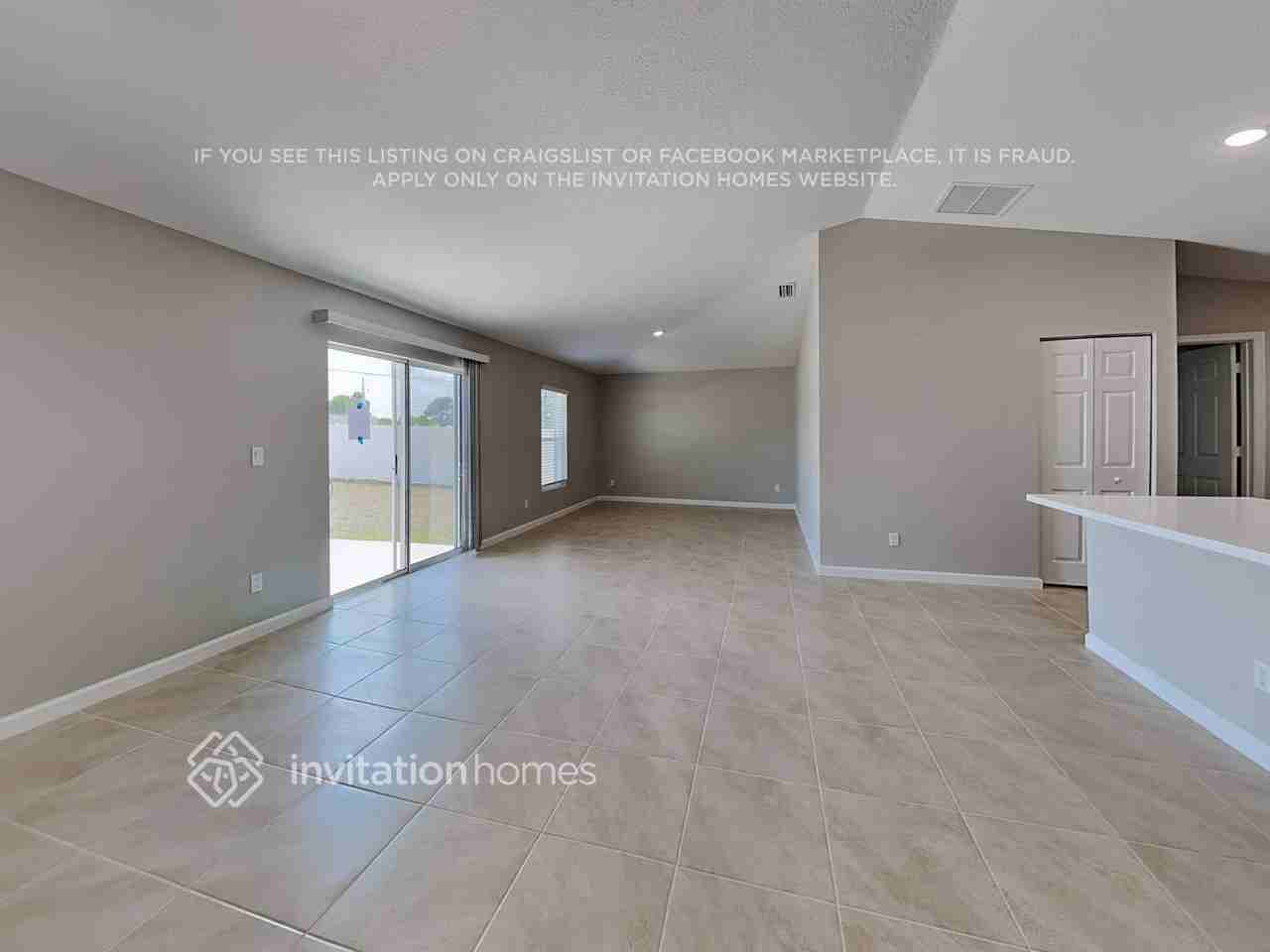 175 Sw Majestic Ter - Photo 4 of 18