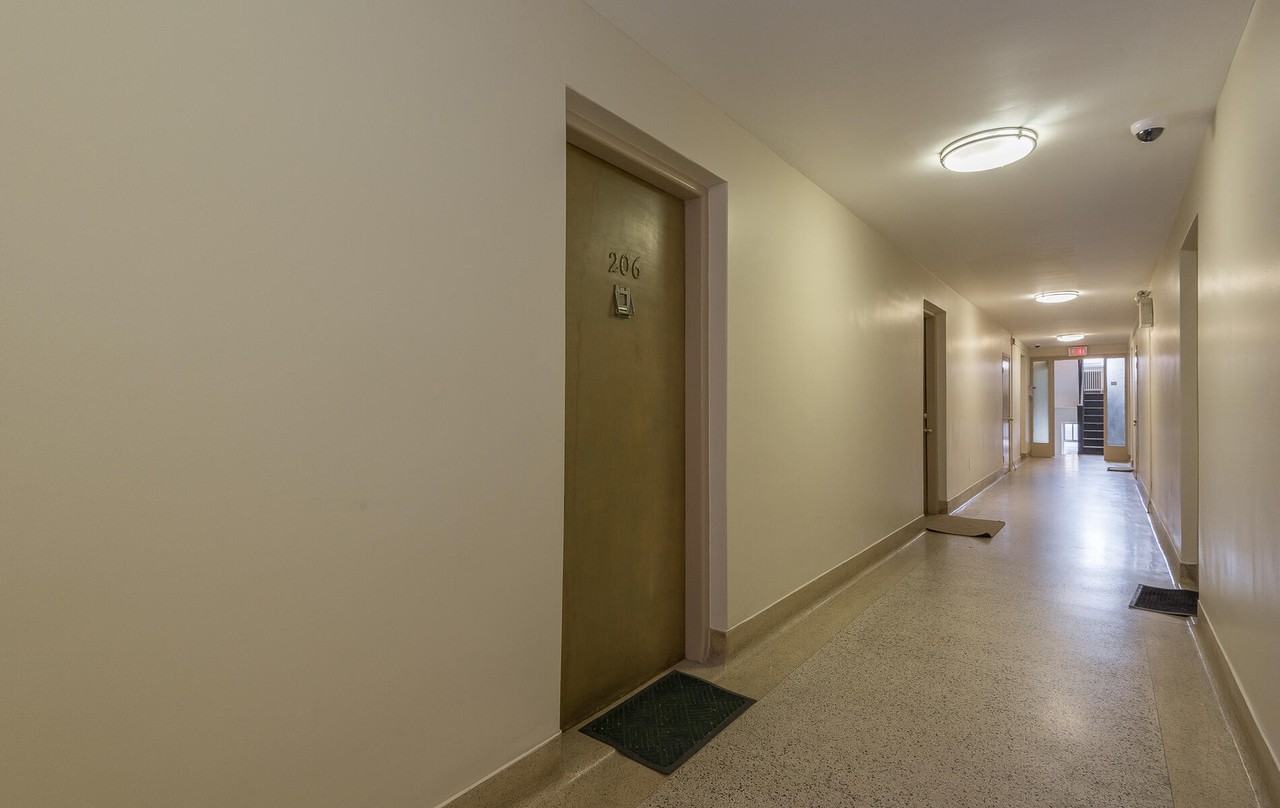 205 Keele Street #206 - Photo 7 of 41