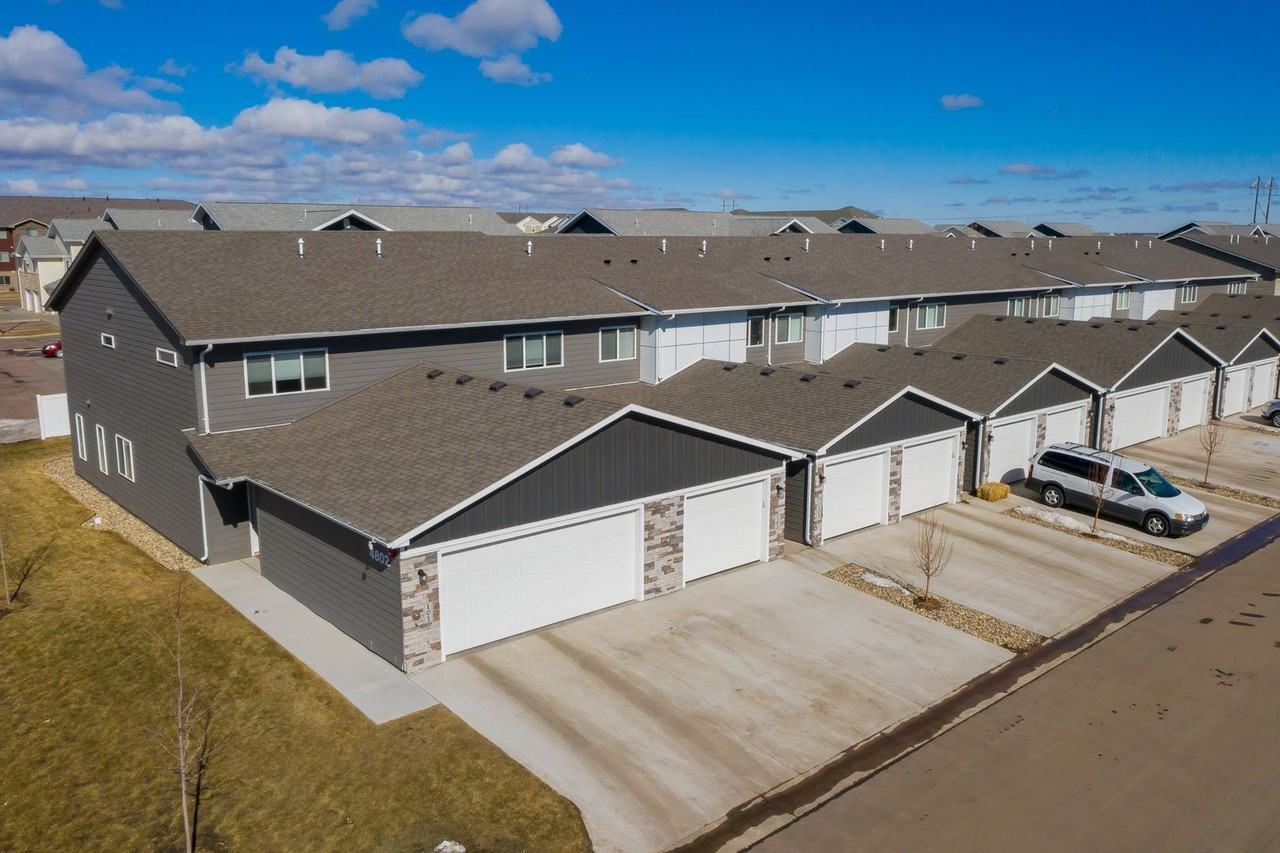 Townhomes For Rent! - Photo 4 of 29