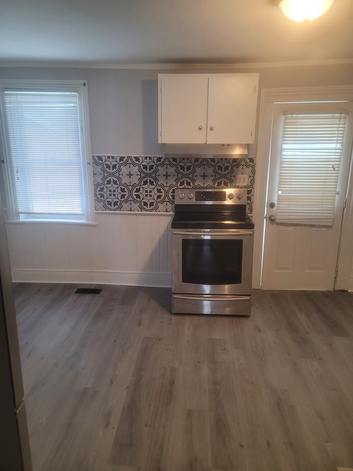 119 York St - Photo 2 of 13