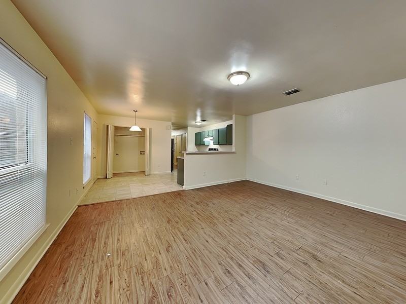 2955 Loving Ave - Photo 5 of 24