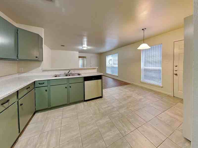 2955 Loving Ave - Photo 6 of 24