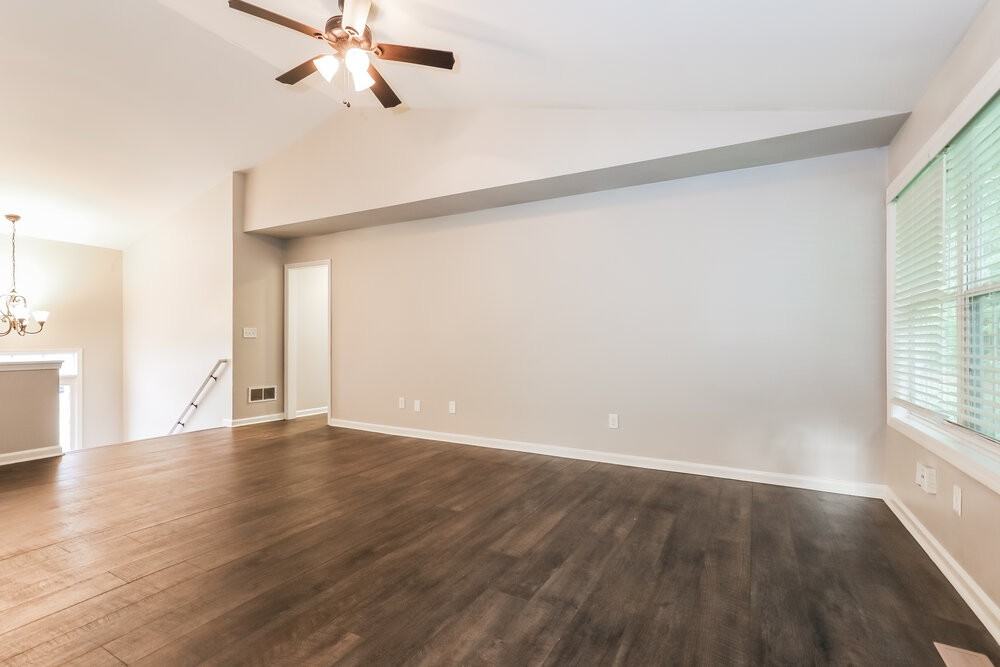 2750 Old South Dr - Photo 4 of 17