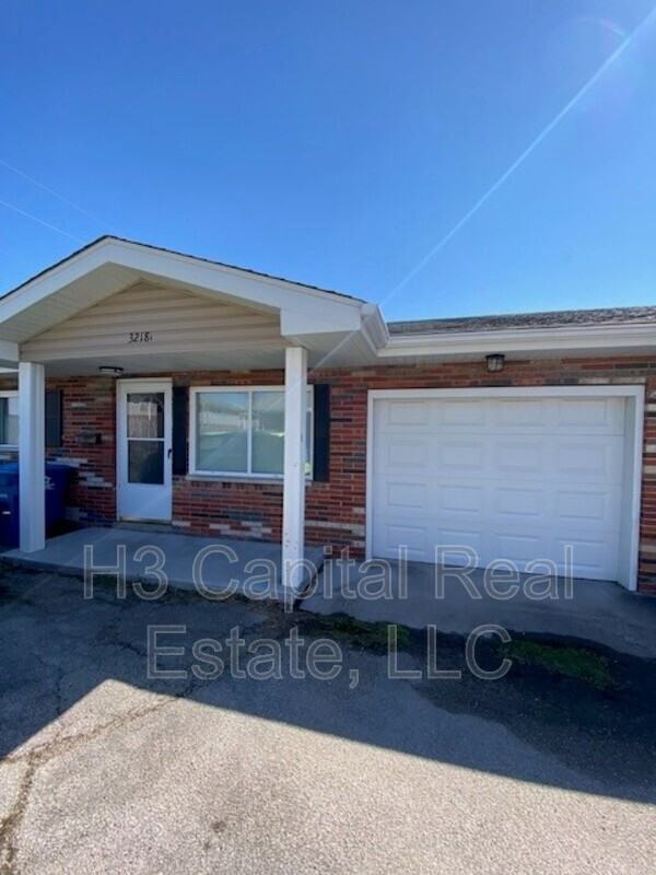3218 Kilarney Dr #B - Photo 2 of 16