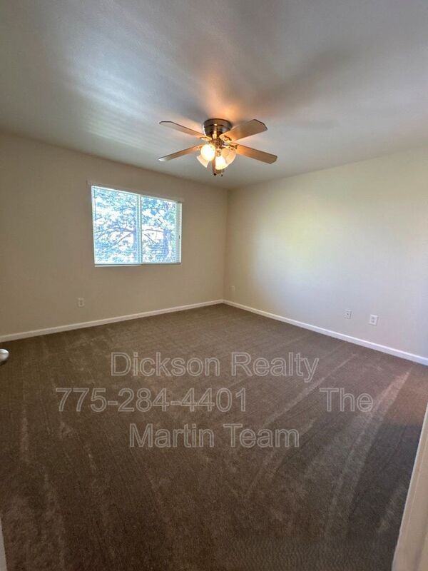 6850 Sharlands Ave - Photo 5 of 20