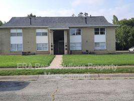 featured image of 2011 Heritage Dr #13