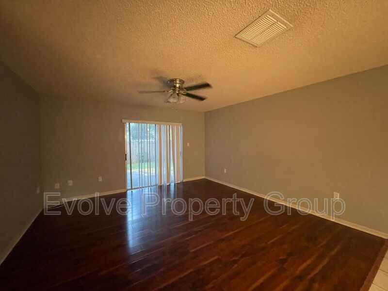 341 Frosti Way - Photo 7 of 24