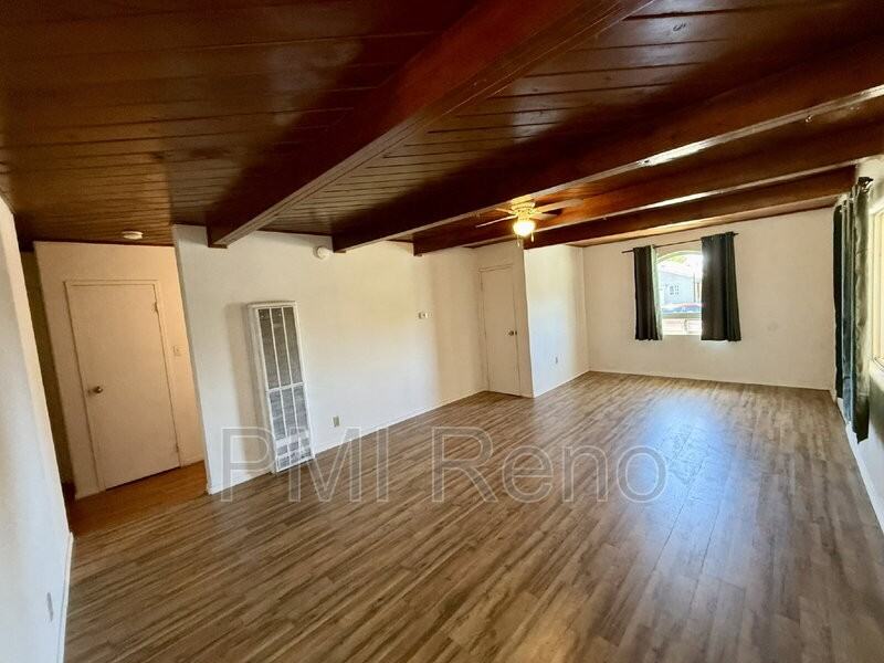 335 Denslowe Dr - Photo 6 of 31