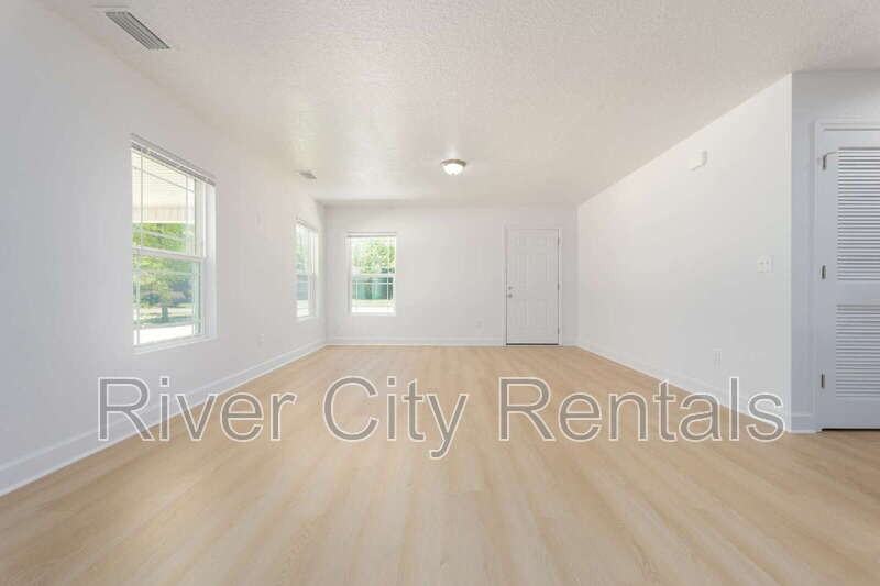 5403 Laredo St - Photo 3 of 18