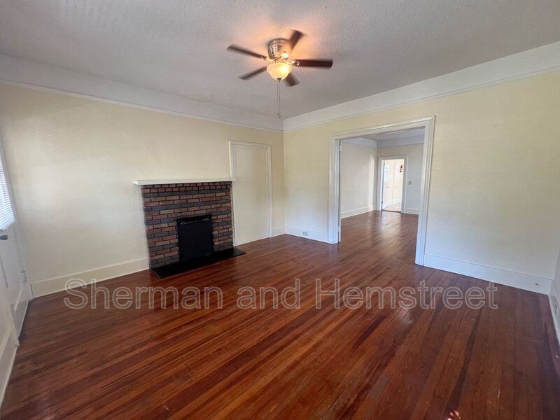 821A Georgia Ave - Photo 3 of 8