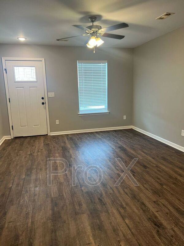 328 Alex Jordan Dr - Photo 2 of 13