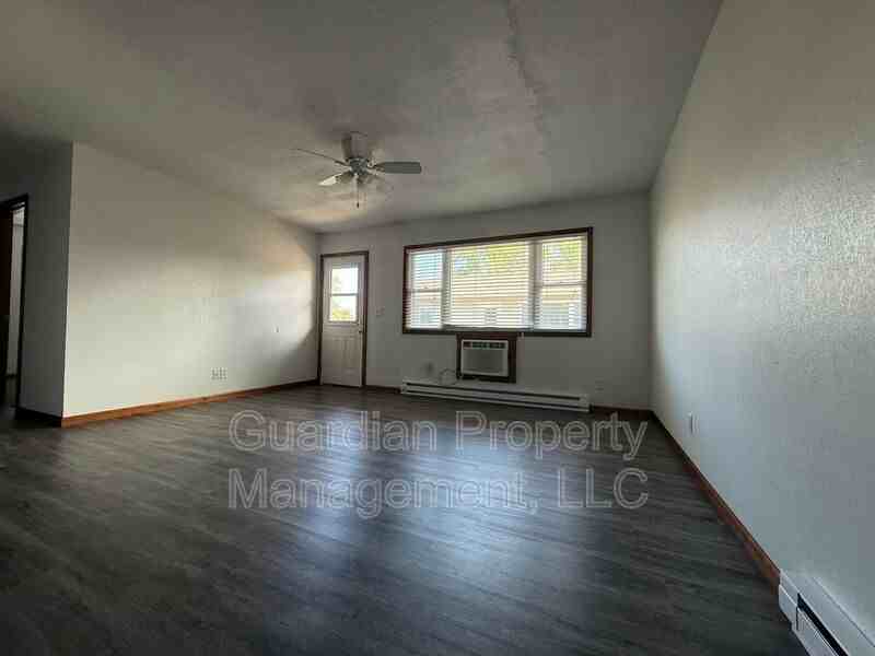 1135 1/2 N College Dr #C8 - Photo 3 of 10