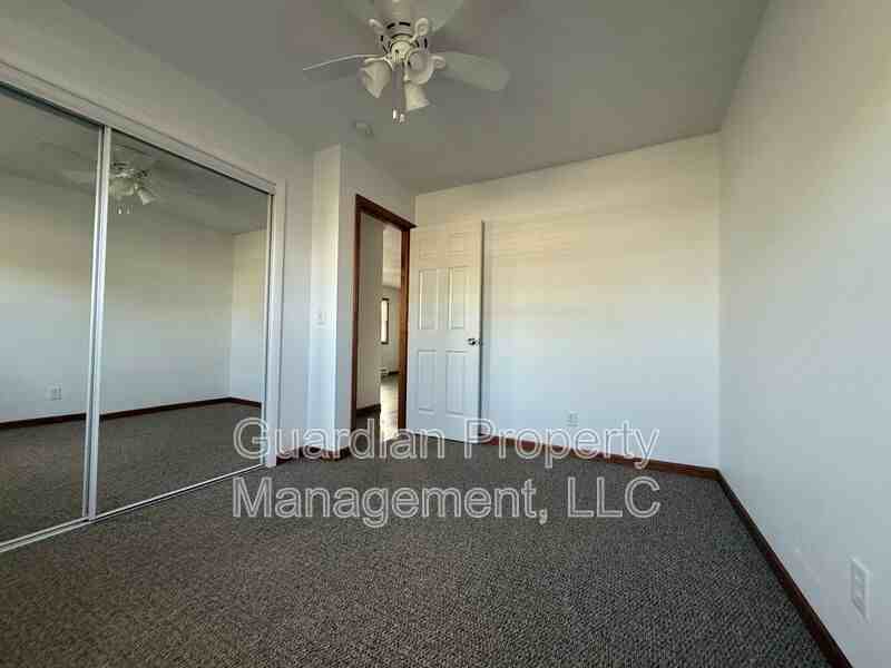 1135 1/2 N College Dr #C8 - Photo 5 of 10