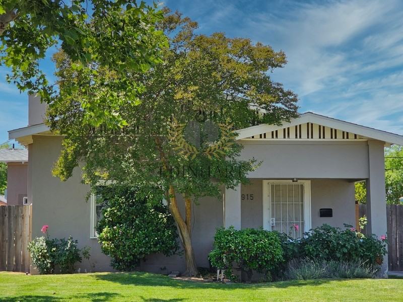 915 N Harrison Ave - Photo 2 of 19