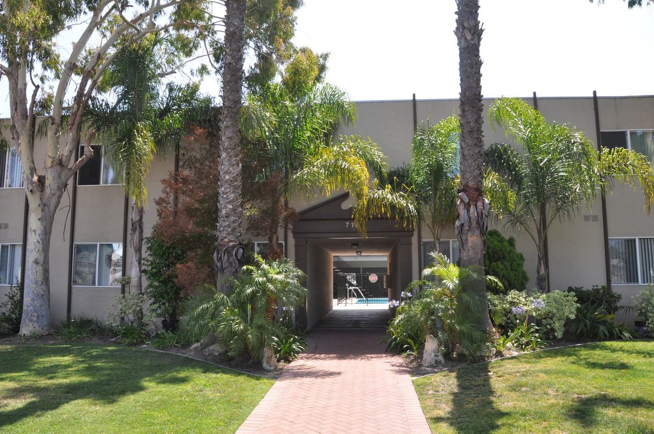 Pinnacle Amapola LLC - Photo 2 of 24