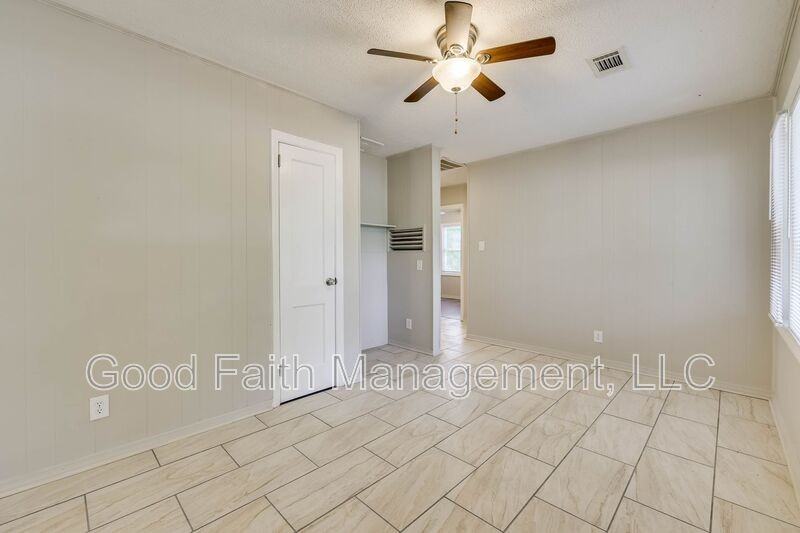 1813 Alder Dr - Photo 5 of 38