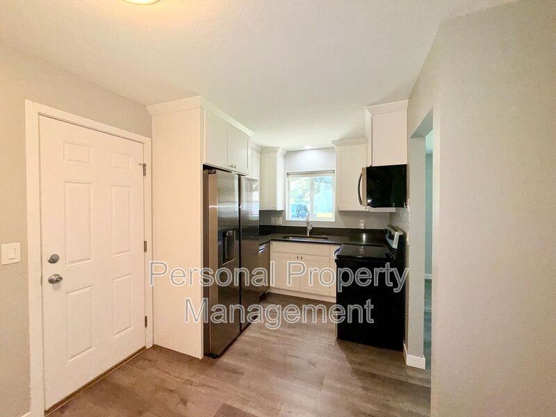 14008 Ne 10th St - Photo 5 of 15