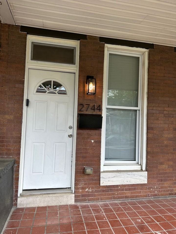 2744 Mosher St - Photo 3 of 21