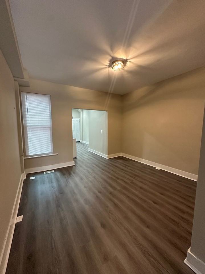 2744 Mosher St - Photo 6 of 21