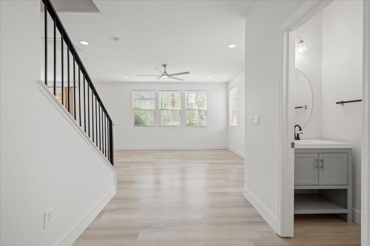 2309 Cockatoo Dr - Photo 3 of 22