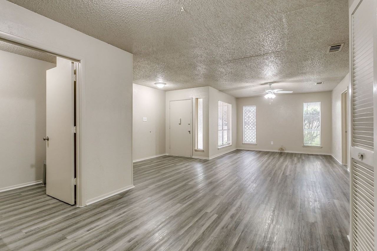 1629 Westridge Dr - Photo 7 of 11