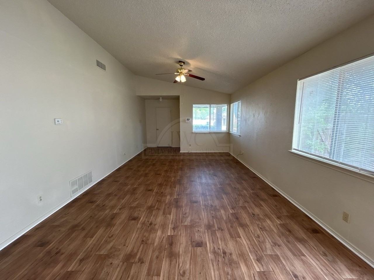 2108 Carousel Dr - Photo 2 of 22