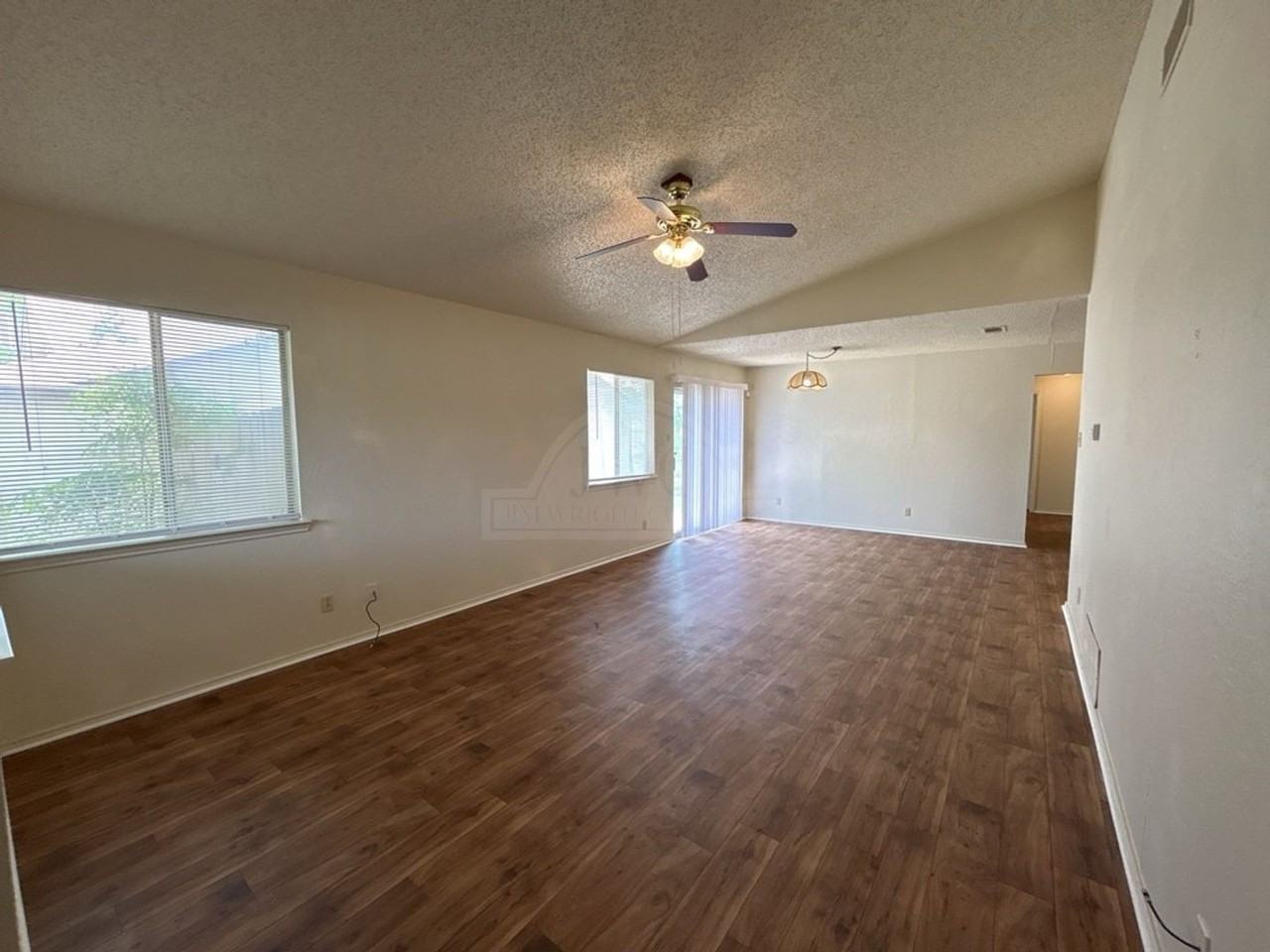 2108 Carousel Dr - Photo 3 of 22