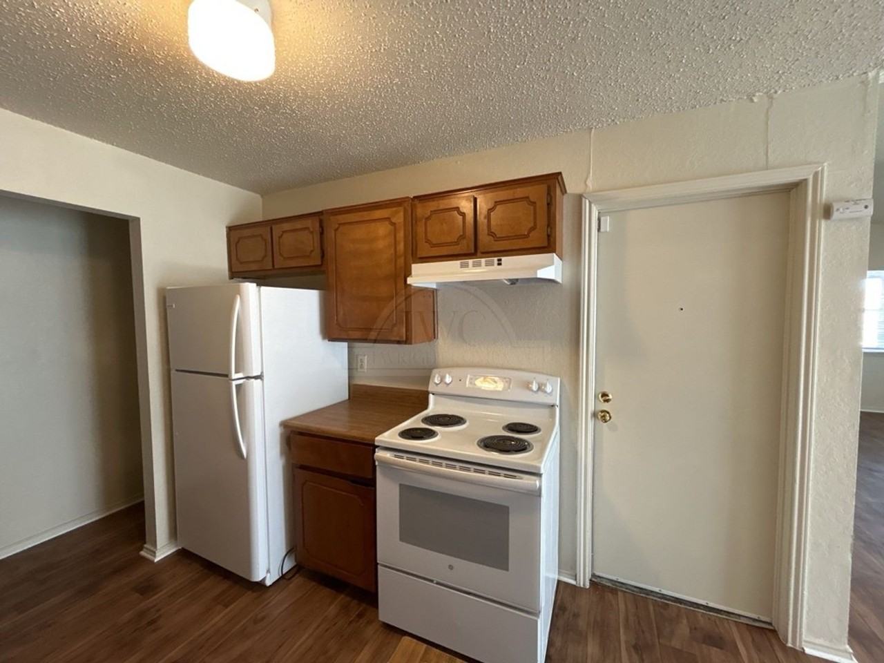 2108 Carousel Dr - Photo 5 of 22