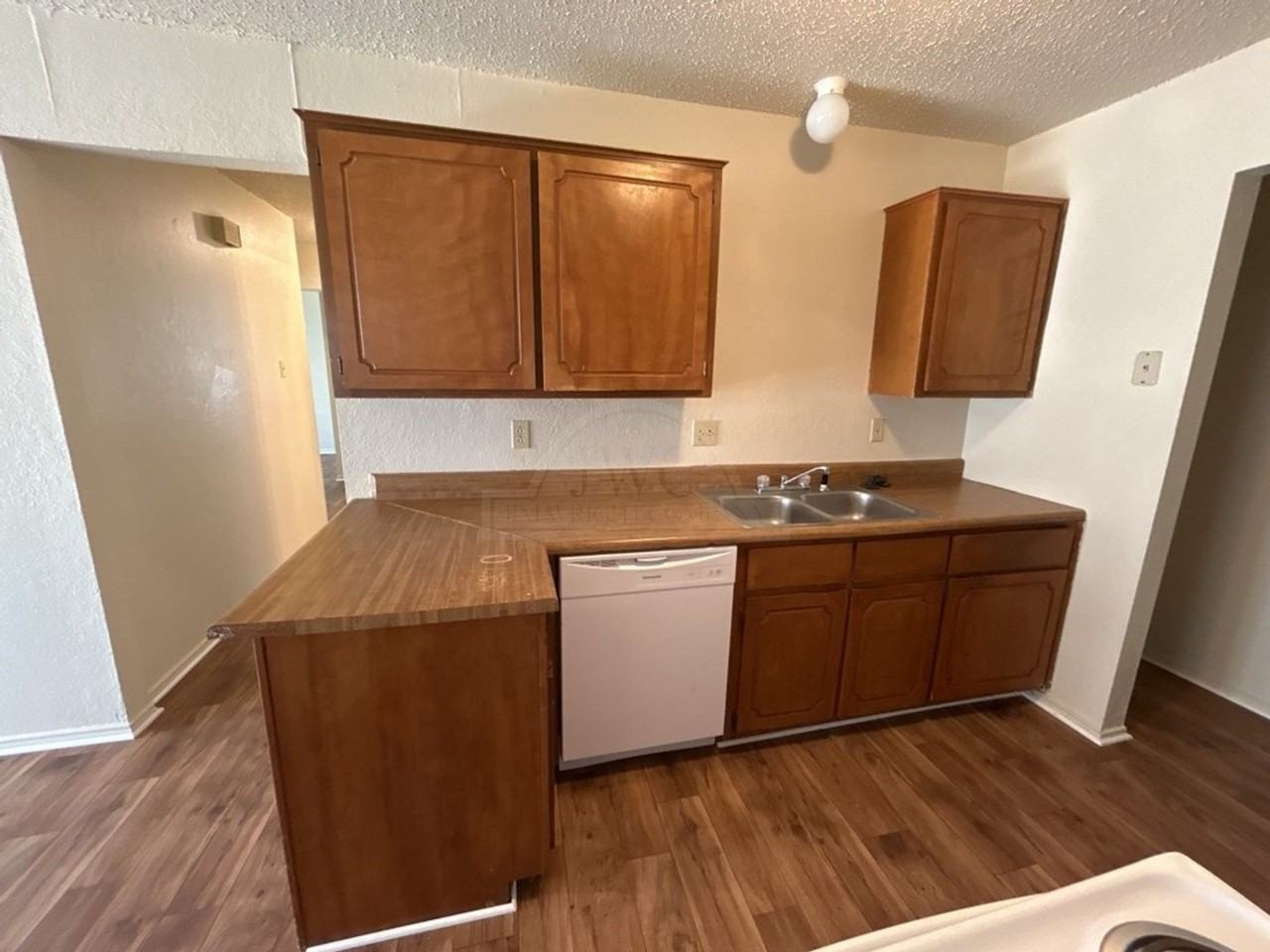 2108 Carousel Dr - Photo 6 of 22
