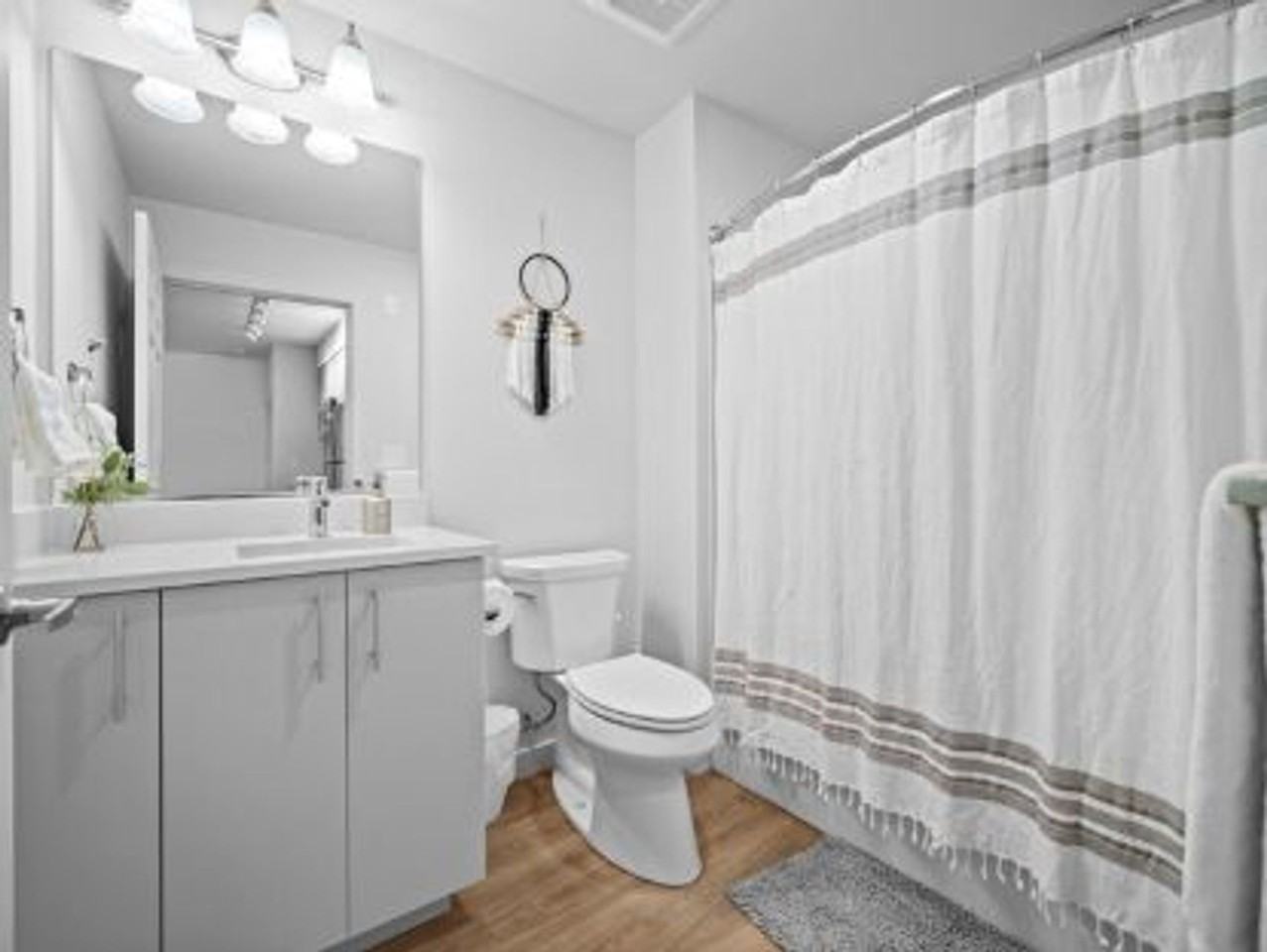 No Rent Until 2026- Lease Today. - Photo 5 of 9