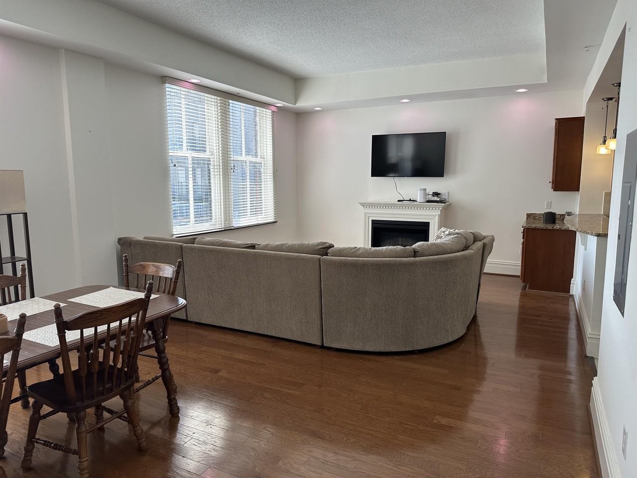 6 North 6th Street - Photo 5 of 32