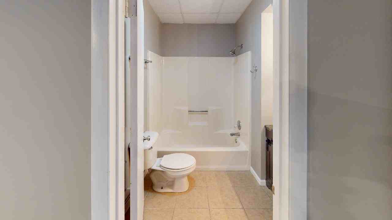 419 W. 3rd St. - Photo 3 of 5