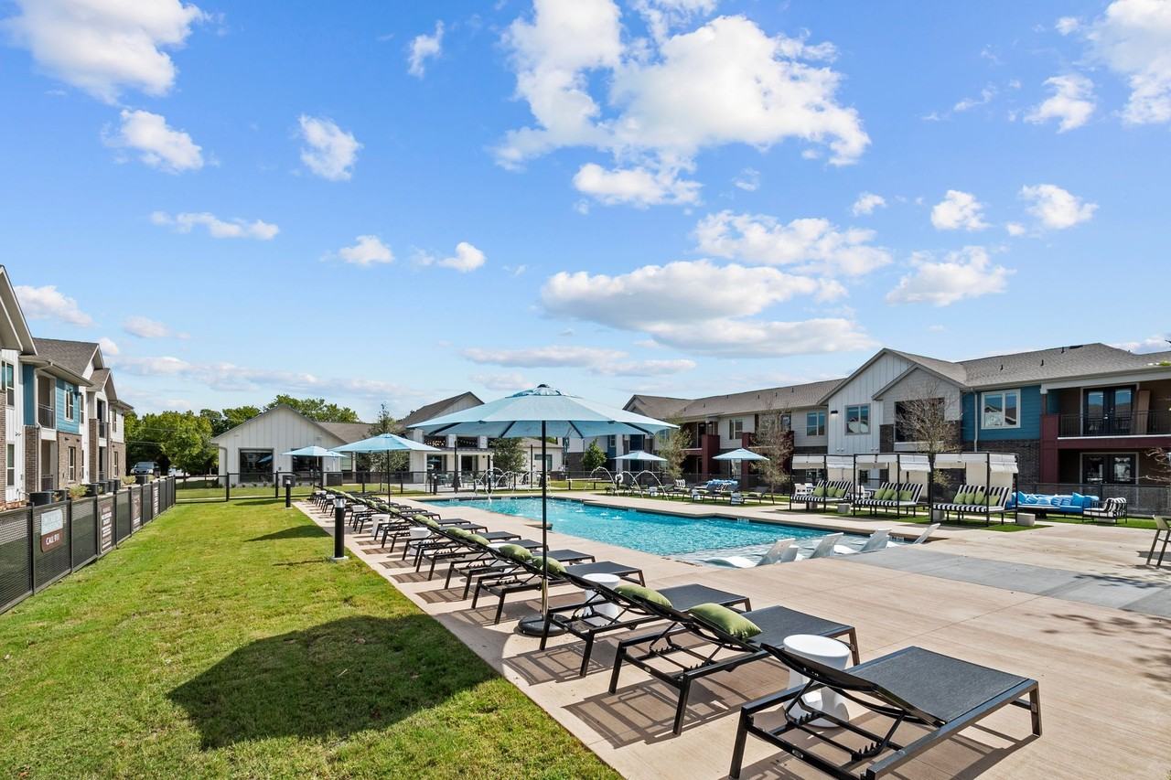 Windsor Apartments - Photo 3 of 50