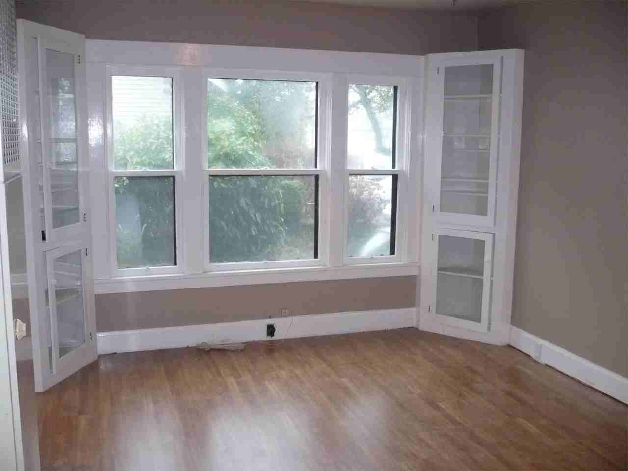 427 SW 5th St. - Photo 3 of 17