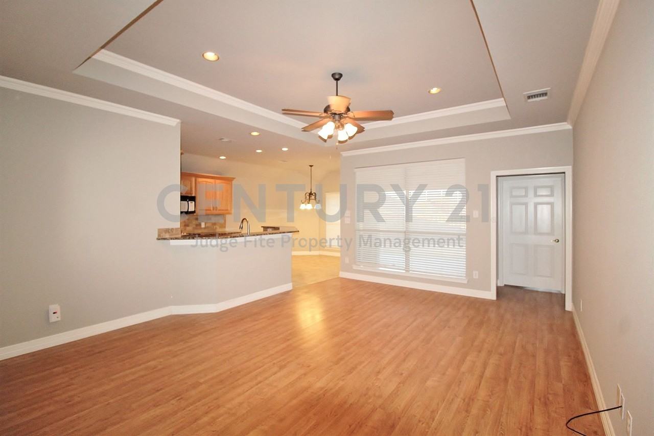 333 Blake Ln - Photo 2 of 15