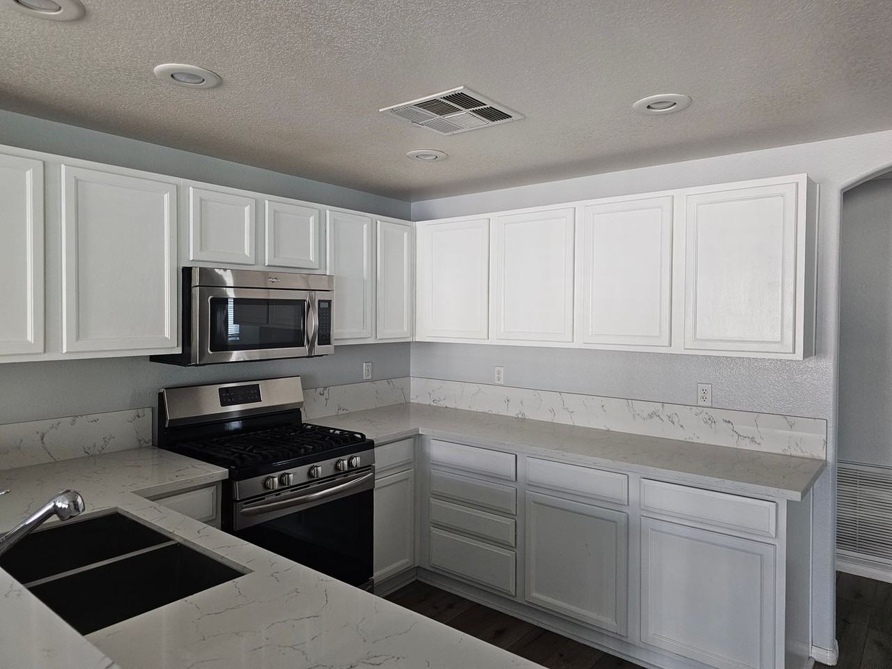 10809 Garden Mist Dr #2083 - Photo 2 of 20