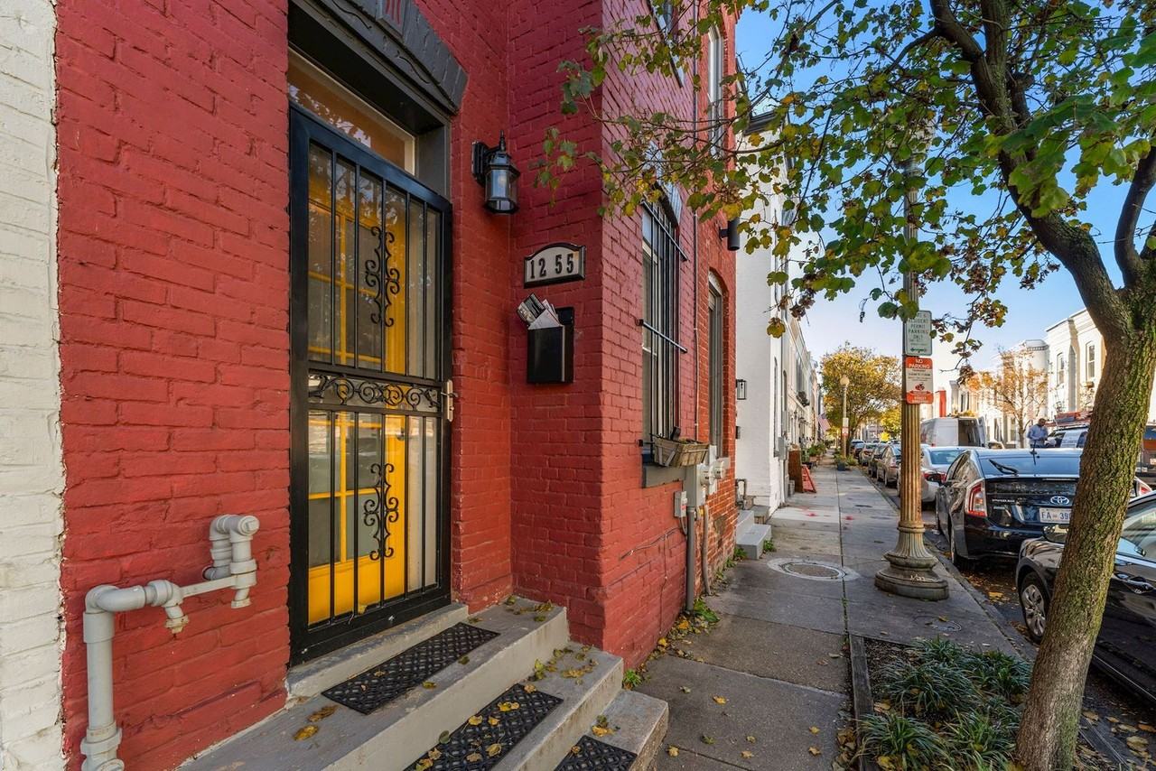 1255 Wylie St Ne - Photo 2 of 28