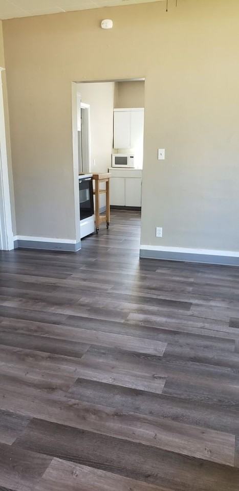 1003 2nd St - Photo 4 of 14