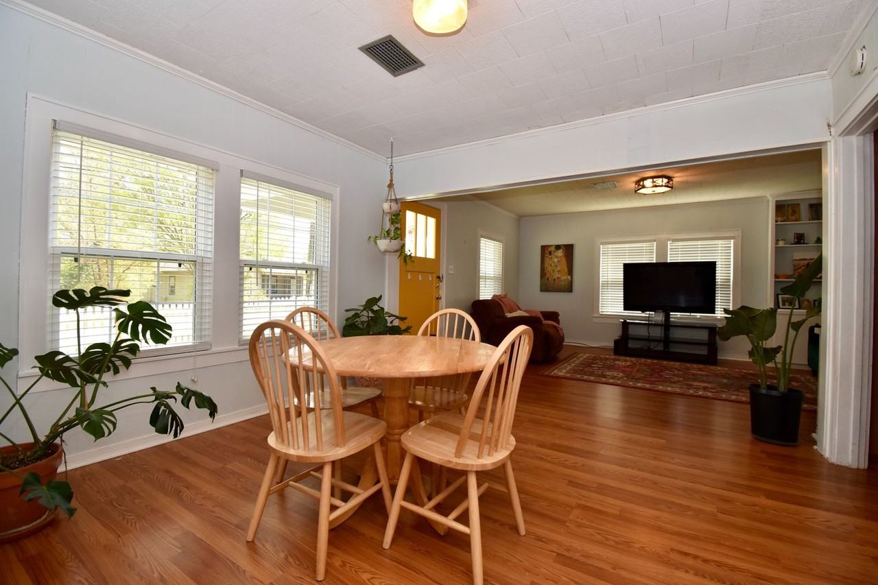 708 Tech Dr - Photo 5 of 40