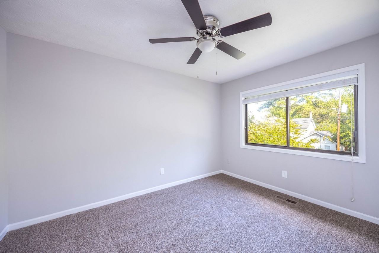 818 Chickasaw Ave - Photo 4 of 10