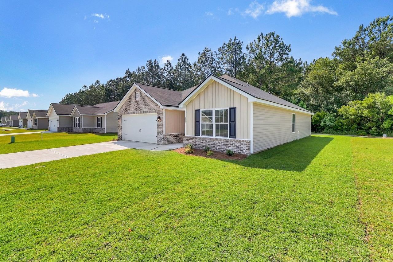 600 Jodi Pl - Photo 2 of 12